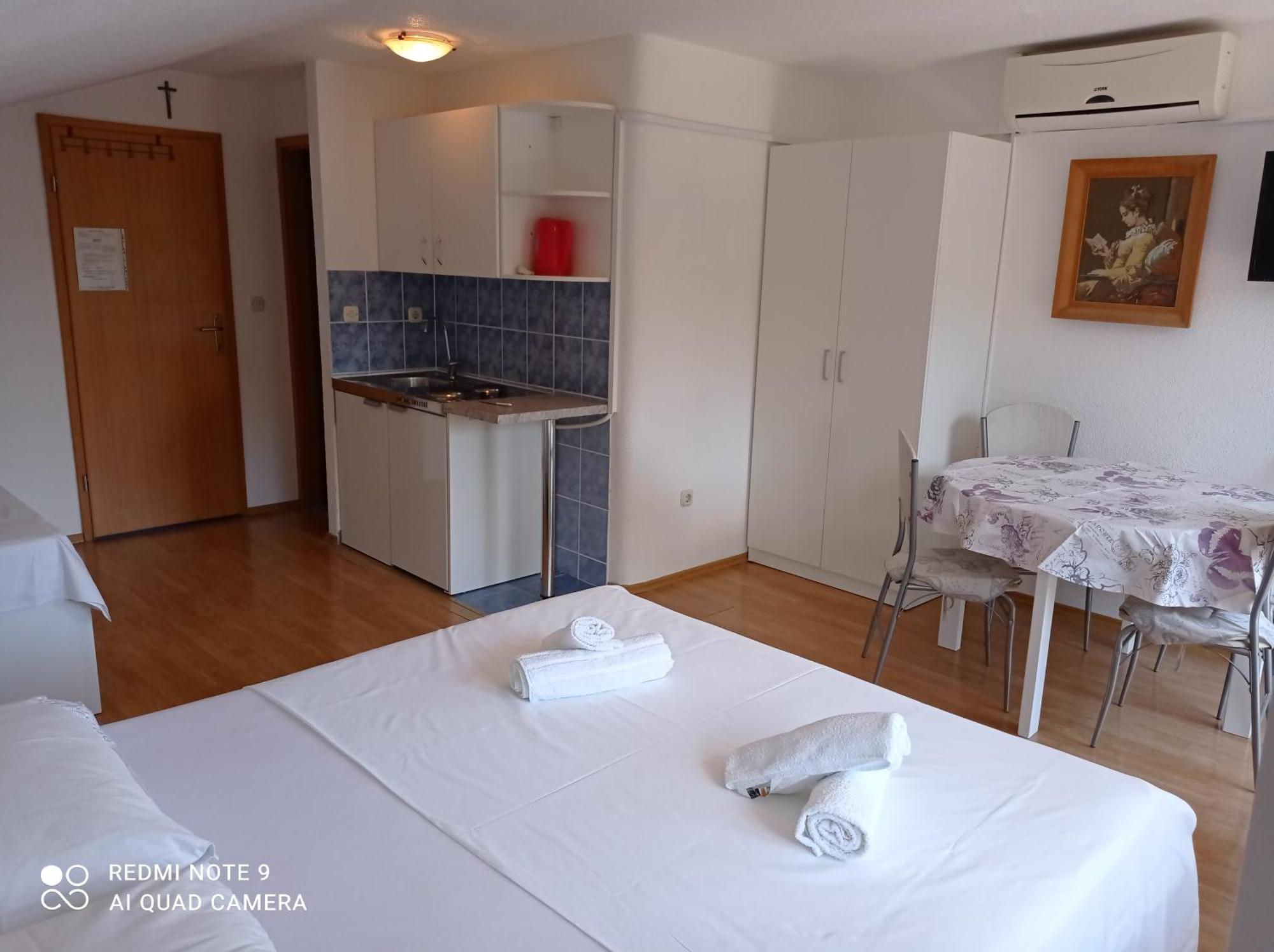 Apartments Mihovil Omiš Pokoj fotografie